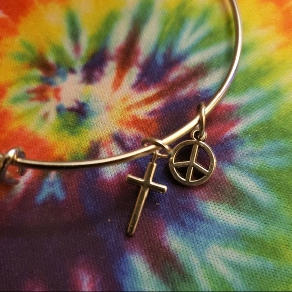 HANDMADE Adjustable Silver Peace Blessed Cross Charm Bangle Bracelet - Picture 3 of 5
